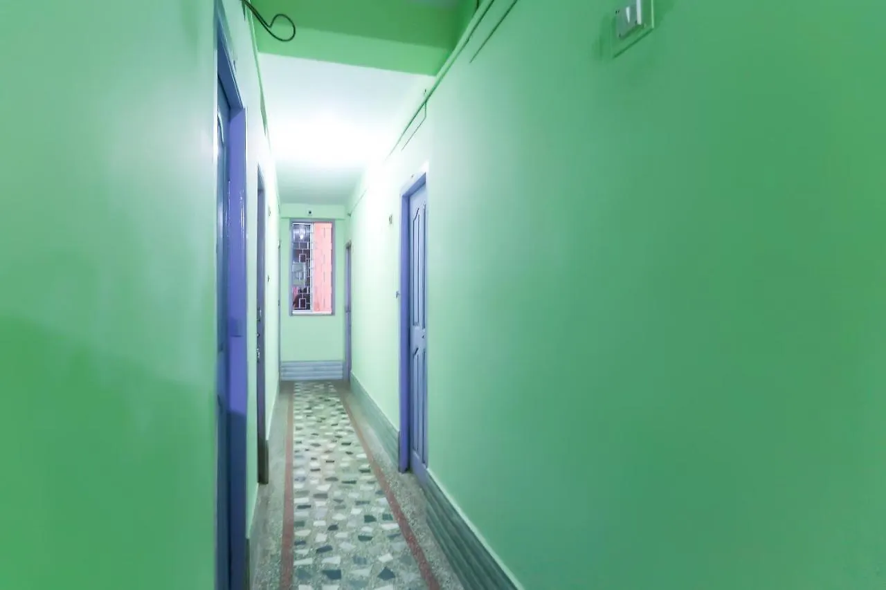 Oyo 73902 Vyttila Residency Hotel Kochi 3*,  India