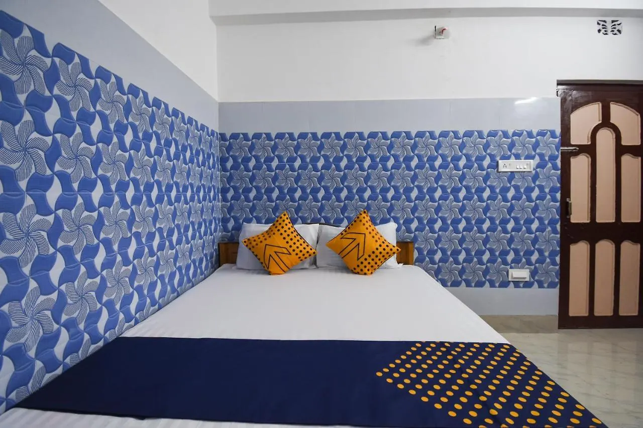Oyo 73902 Vyttila Residency Hotel Kochi